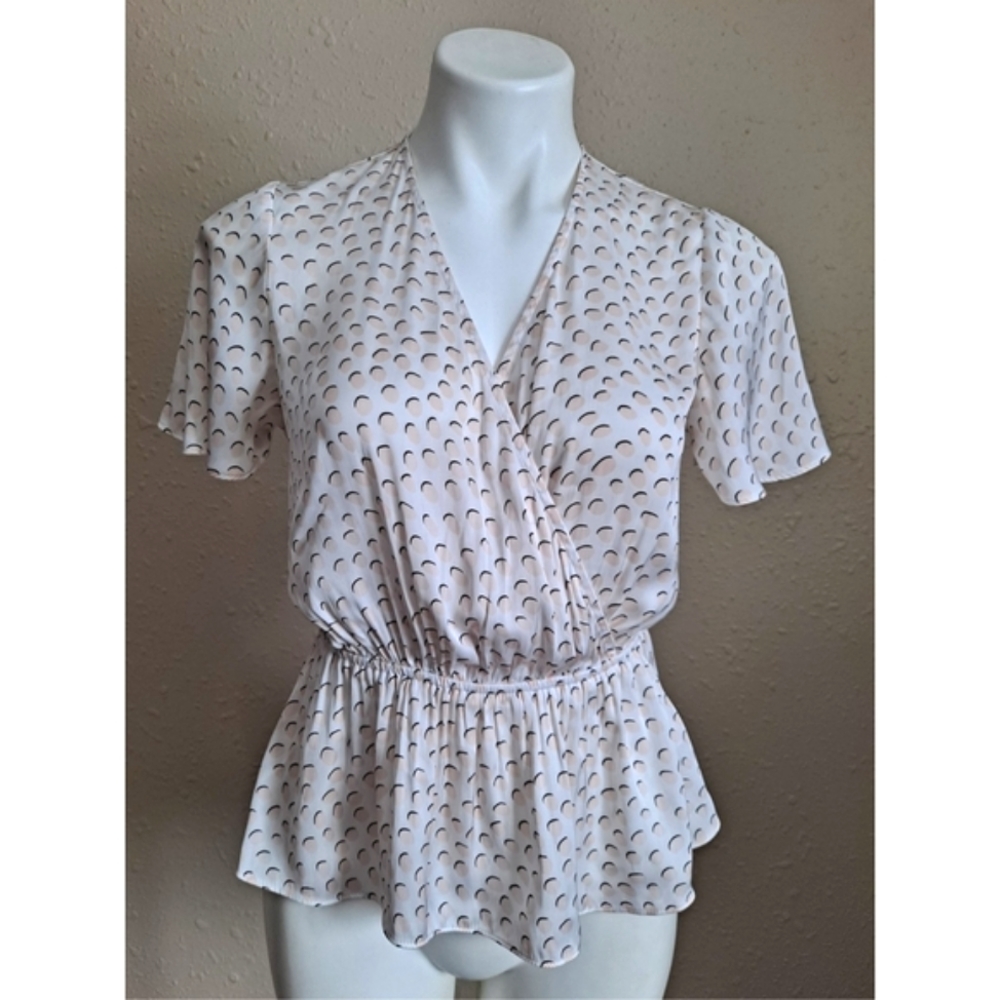 Express Flowy Blouse Top - Picture 2 of 6